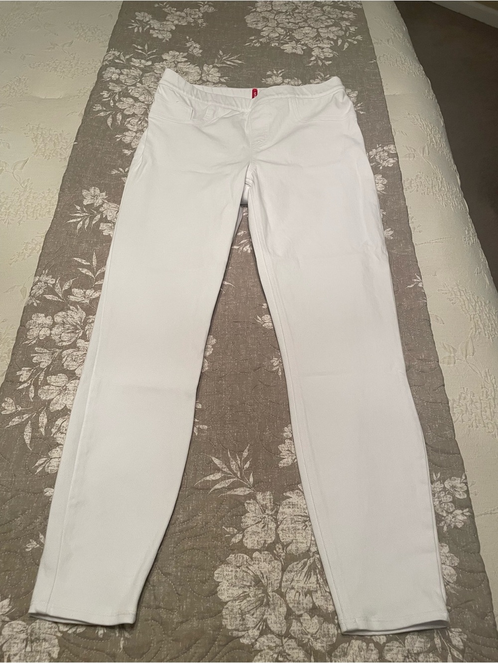 SPANX White Skinny Jeans - Sleek Slim Fit